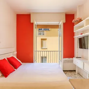the-red-loft-in-ponte-vecchio.it-tuscanyhotel.com/