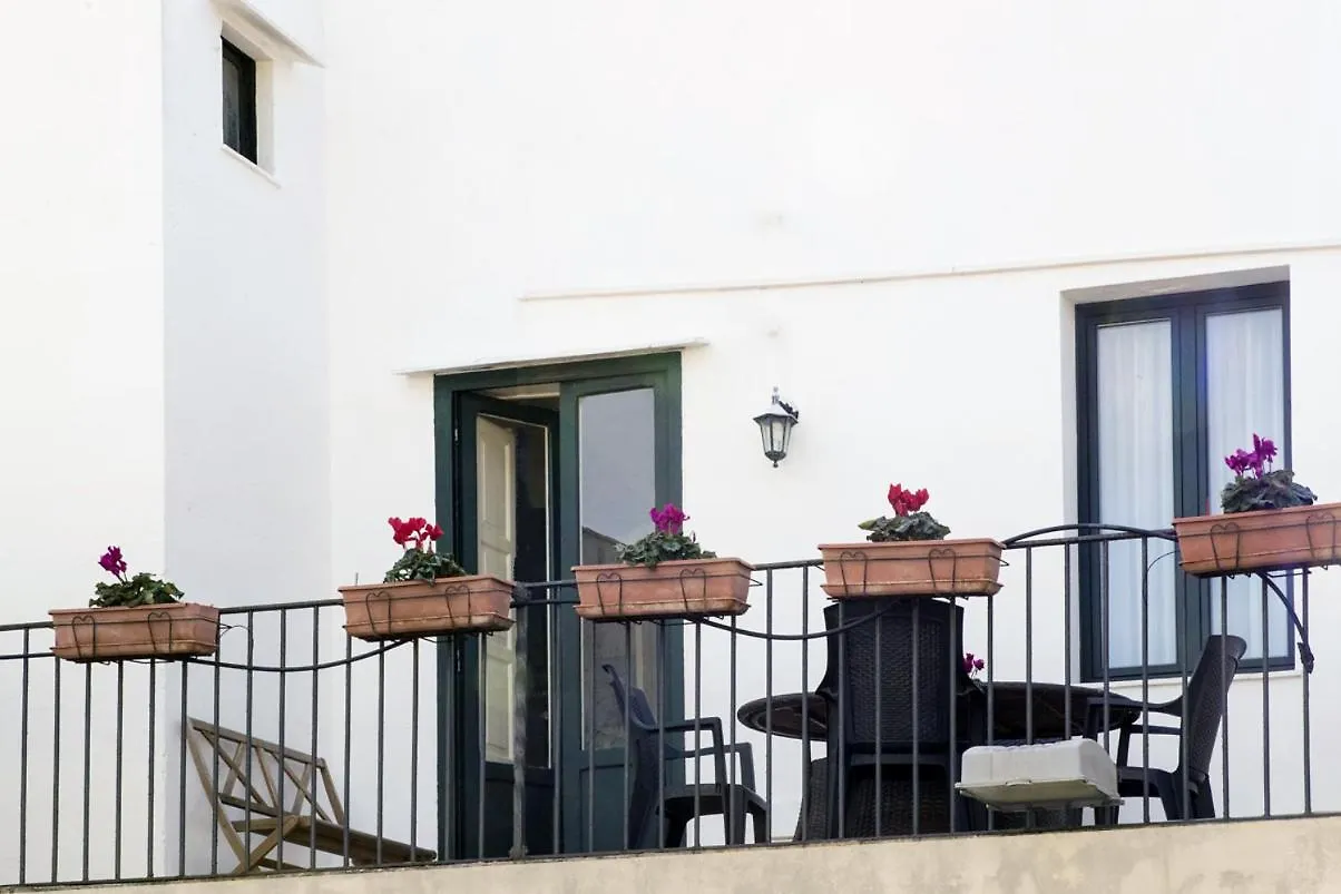 Bed and Breakfast Ai Lumi Trapani 3*,